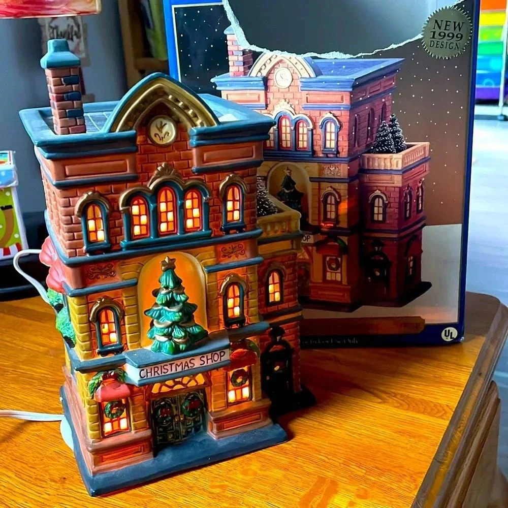 Vintage 1999 Santa’s work shop pine cone village collection